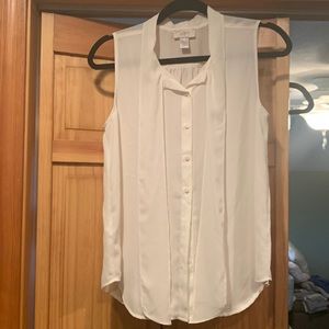 Ann Taylor Loft cream sleeveless button down blouse with tie at neck